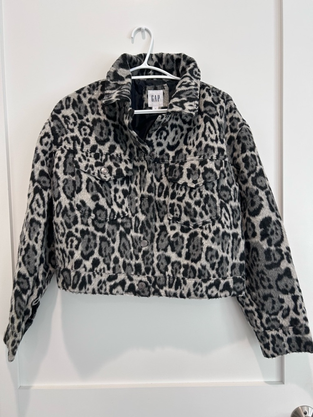 GAP Relaxed Cropped Textured Icon Jacket